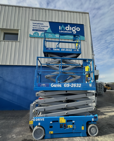 Location nacelle ciseaux sur Aix en Provence 